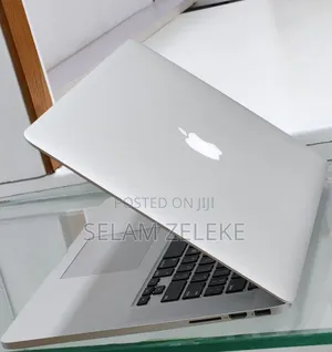 New Laptop Apple MacBook Pro 2015 16GB Intel Core i7 SSD 512GB