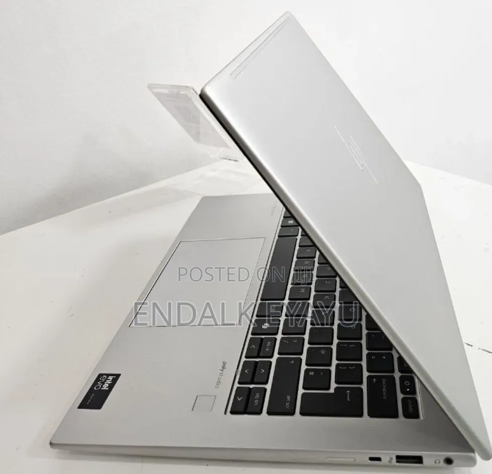 New Laptop HP EliteBook 840 G11 16GB Intel Core Ultra 5 SSD 512GB