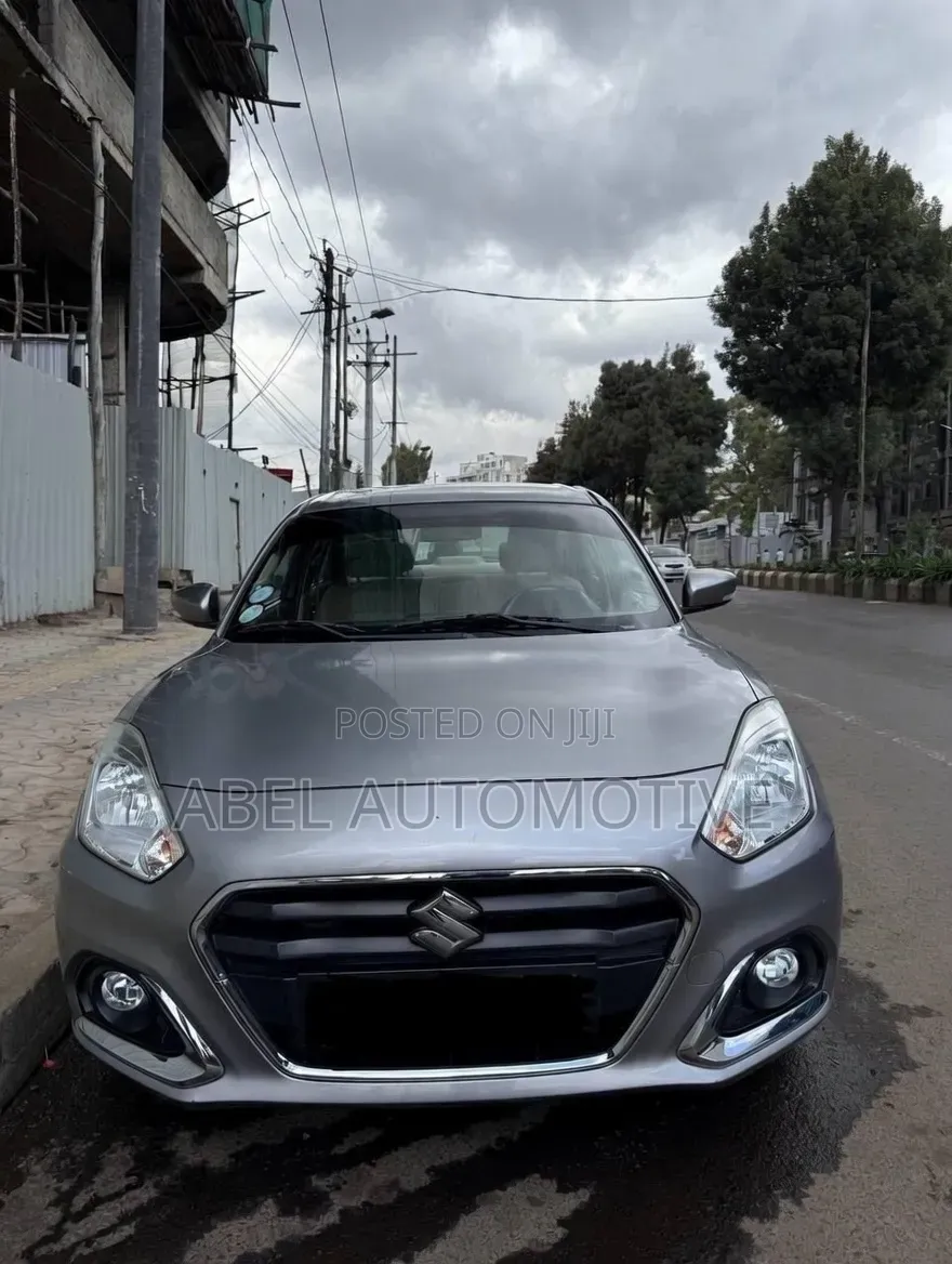 Suzuki Dzire 2022 Silver