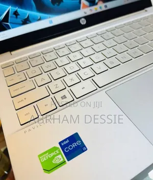 New Laptop HP 16GB Intel Core i5 SSD 512GB