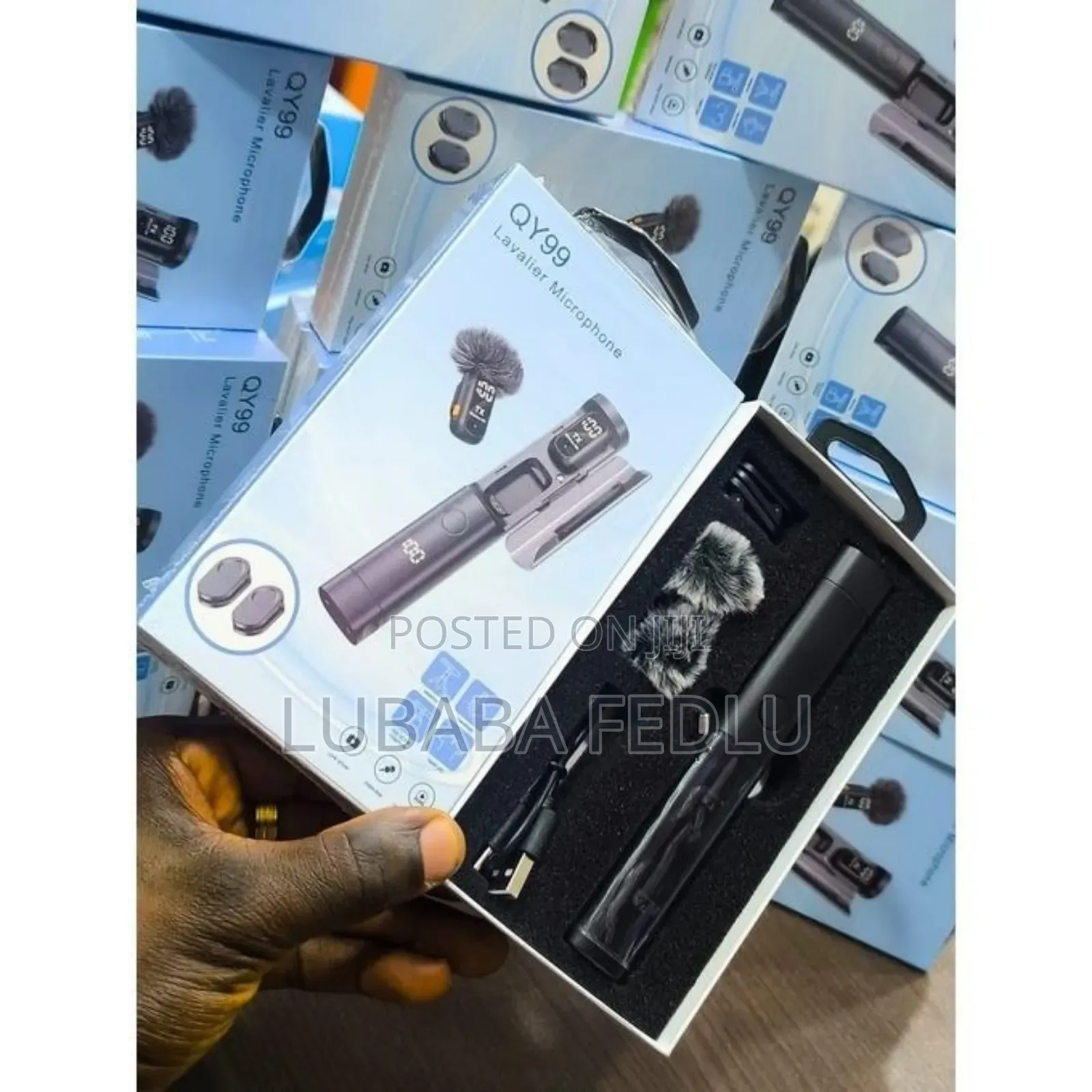Qy99 Wireless Lavalier Microphone
