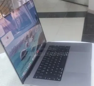 New Laptop Apple MacBook Pro 2021 M1 Max 64GB Apple M1 SSD 1T