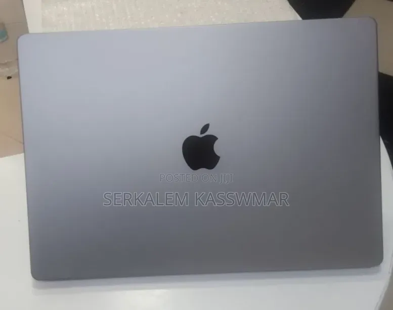 New Laptop Apple MacBook Pro 2021 M1 Max 64GB Apple M1 SSD 1T