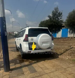 Toyota Land Cruiser Prado 2018 White