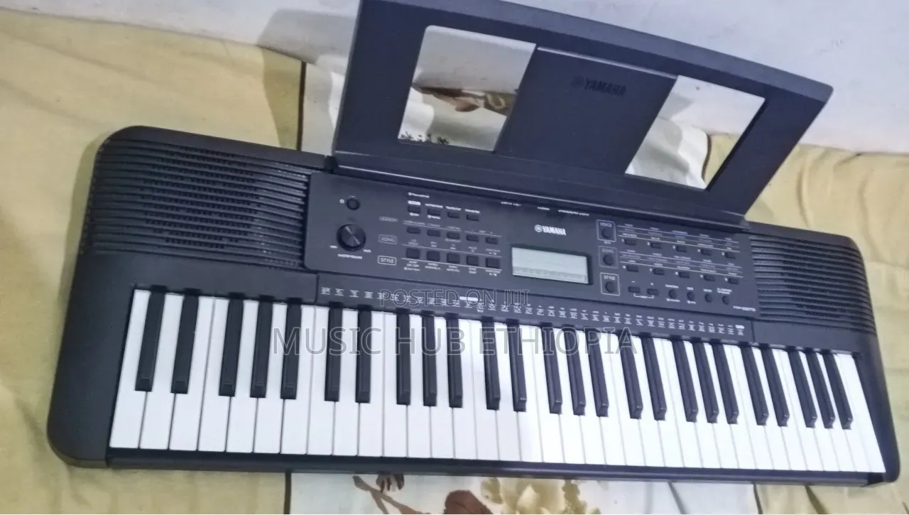 Yamaha PSR E-273 Keyboard
