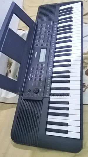Yamaha PSR E-273 Keyboard
