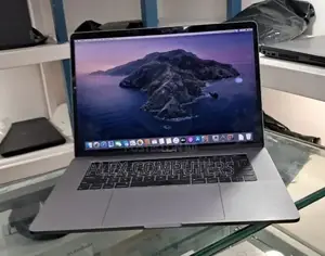 New Laptop Apple MacBook Pro 2019 32GB Intel Core i9 SSD 1T