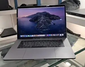 New Laptop Apple MacBook Pro 2019 32GB Intel Core i9 SSD 1T