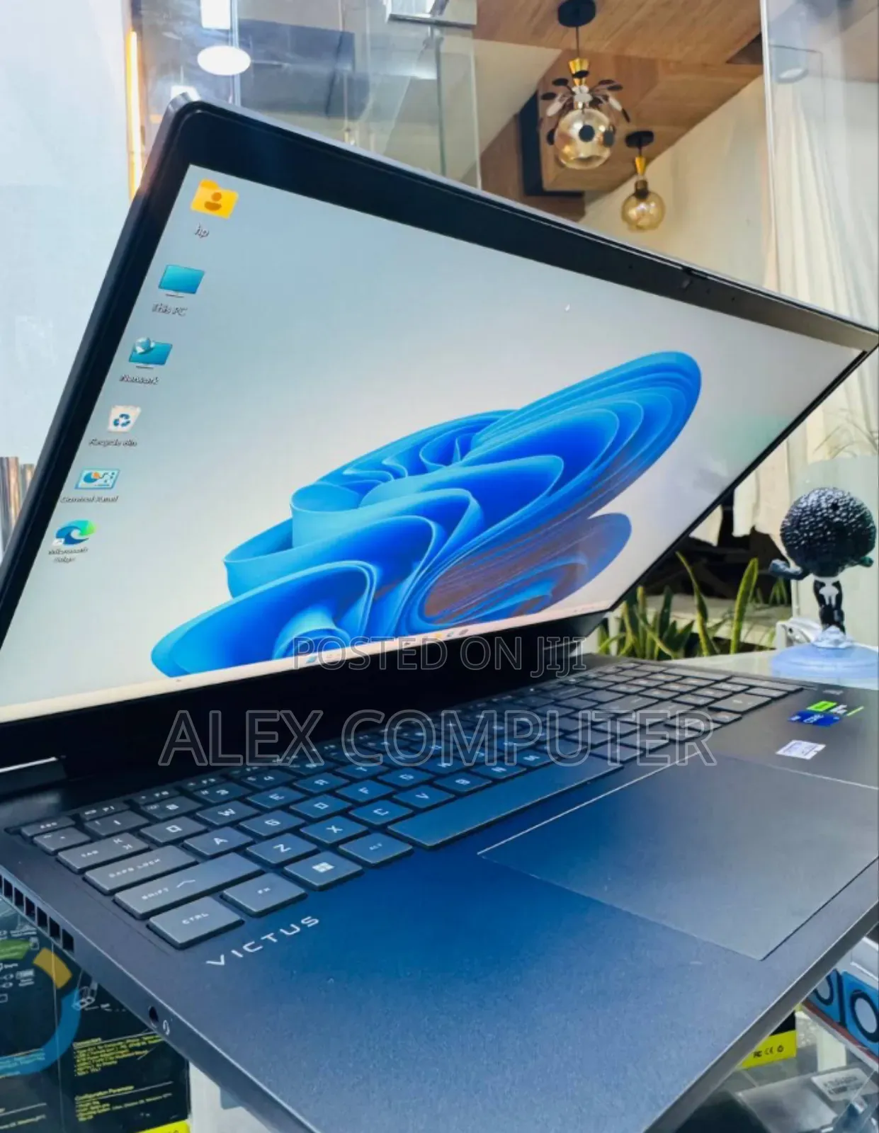 New Laptop HP Victus 16 16GB Intel Core i7 SSD 1T