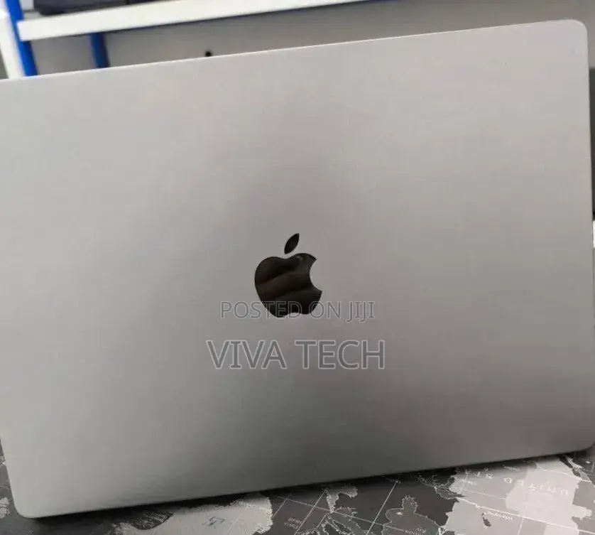 New Laptop Apple MacBook Pro 2020 M1 32GB Apple M1 Pro SSD 1T