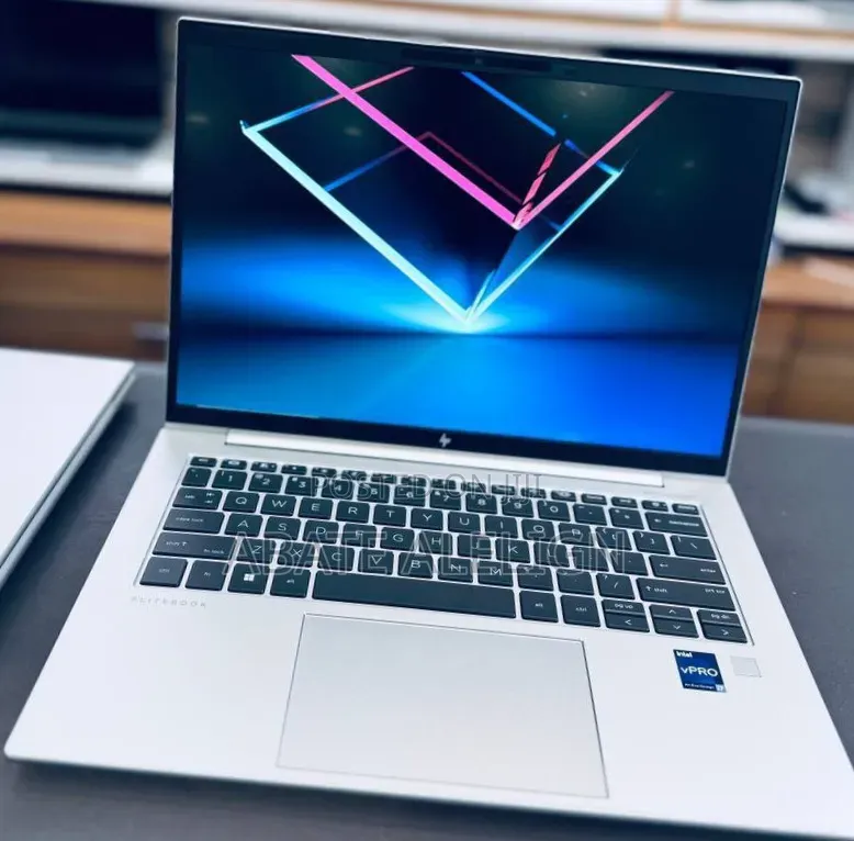 New Laptop HP EliteBook 840 G10 16GB Intel Core i7 SSD 512GB