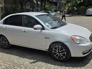 Hyundai Accent 2010 White