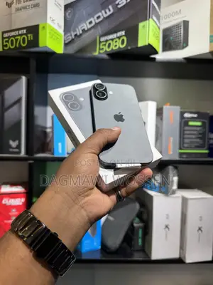 New Apple iPhone 17 256 GB Black