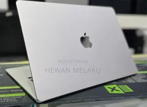 New Laptop Apple MacBook Air 2025 M4 24GB Apple M4 SSD 512GB