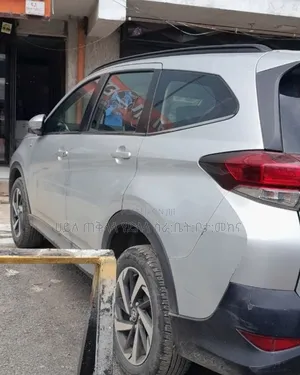 Toyota Rush 2022 Off white