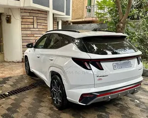 Hyundai Tucson 2022 Off white