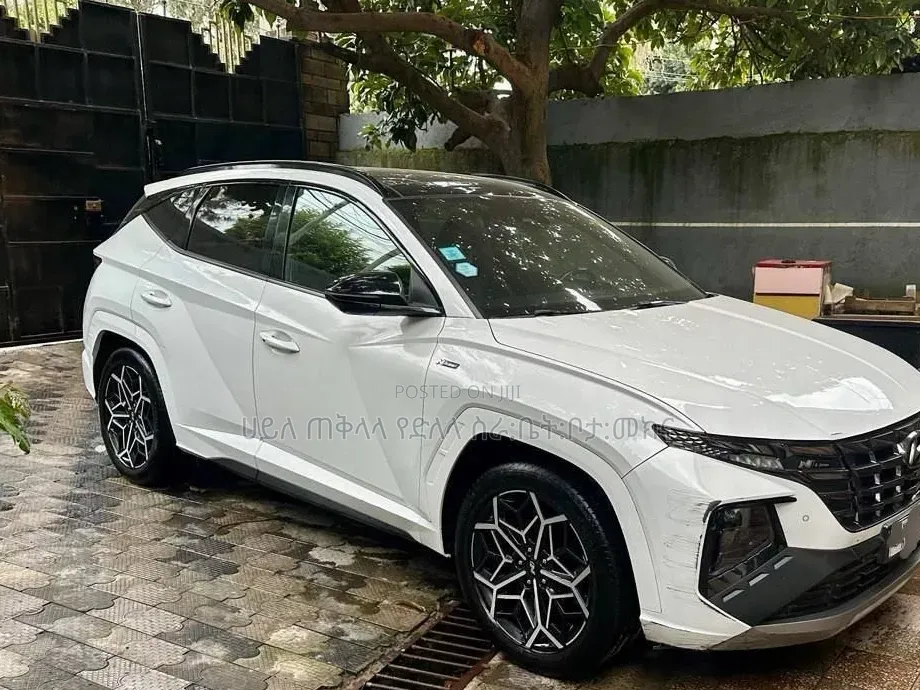 Hyundai Tucson 2022 Off white
