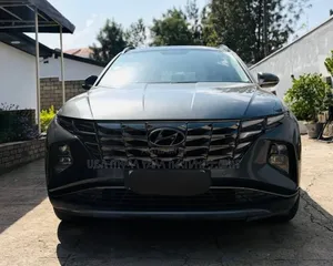 Hyundai Tucson 2022 Maroon