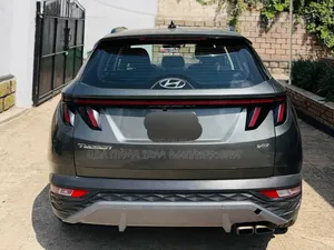 Hyundai Tucson 2022 Maroon