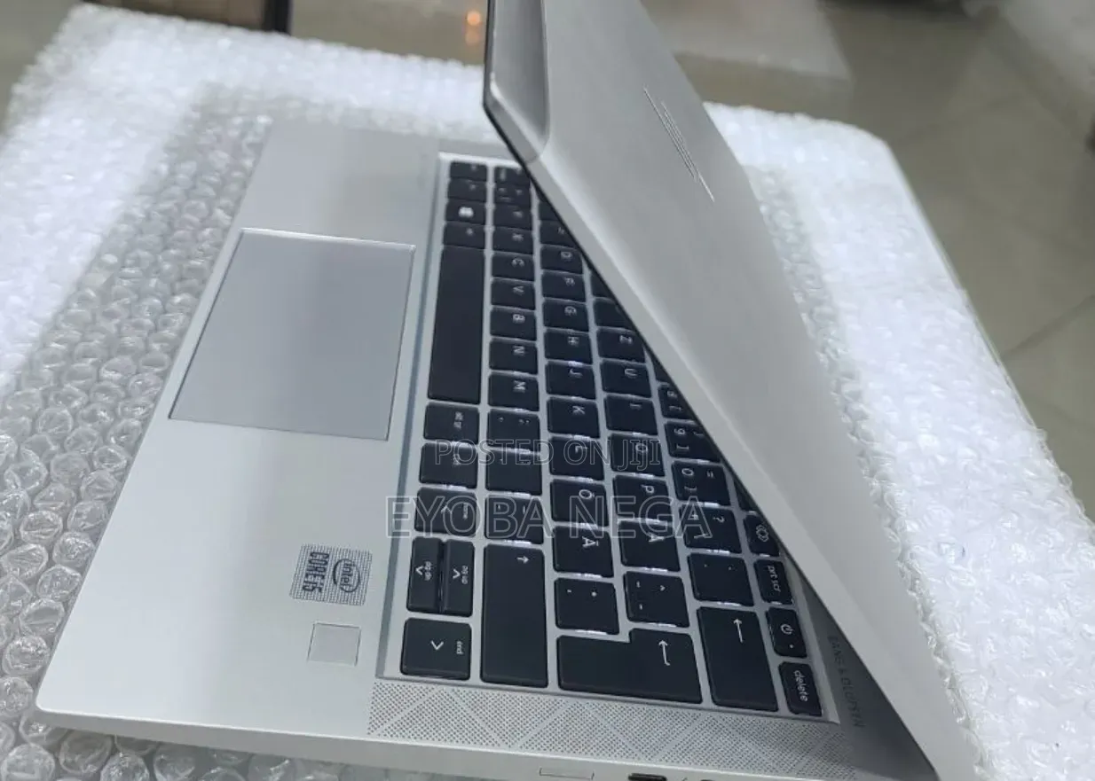 New Laptop HP EliteBook 840 G7 8GB Intel Core i5 SSD 512GB