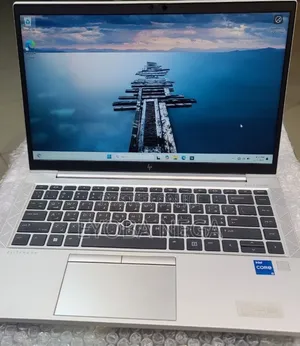 New Laptop HP EliteBook 840 G8 16GB Intel Core i5 SSD 512GB