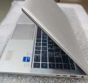 New Laptop HP EliteBook 840 G8 16GB Intel Core i5 SSD 512GB