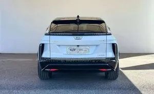 Cadillac Lyriq 2024 Blue