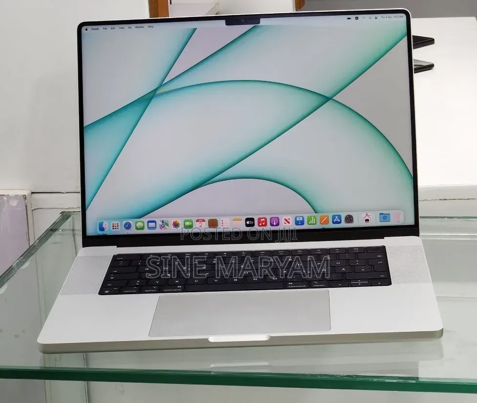 New Laptop Apple MacBook Pro 2015 16GB Intel Core i7 SSD 512GB