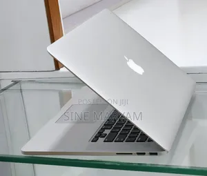 New Laptop Apple MacBook Pro 2015 16GB Intel Core i7 SSD 512GB