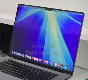 New Laptop Apple MacBook Pro 2020 M1 32GB Apple M1 Pro SSD 512GB