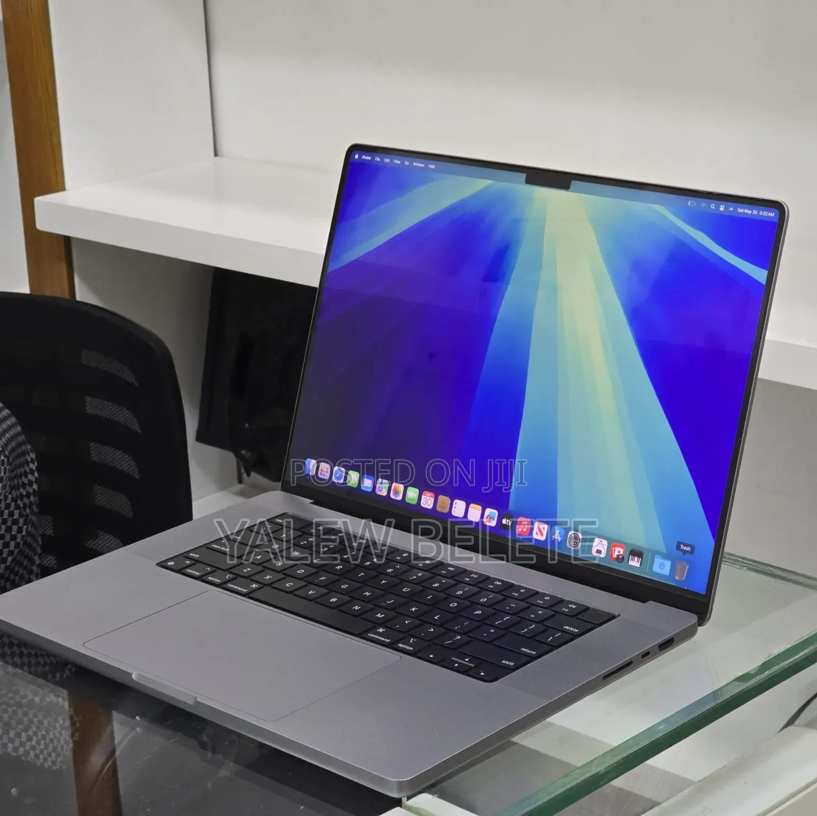 New Laptop Apple MacBook Pro 2021 M1 Max 32GB Apple M1 Max SSD 512GB