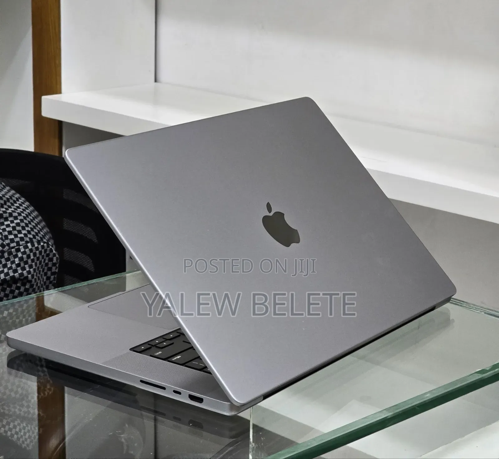 New Laptop Apple MacBook Pro 2021 M1 Max 32GB Apple M1 Max SSD 512GB