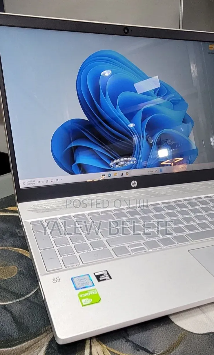New Laptop HP Pavilion 15 8GB Intel Core i5 SSD 512GB