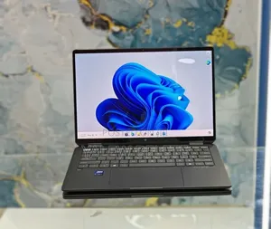 New Laptop HP OmniBook Ultra Flip 14" 16GB Intel Core Ultra 7 SSD 1T