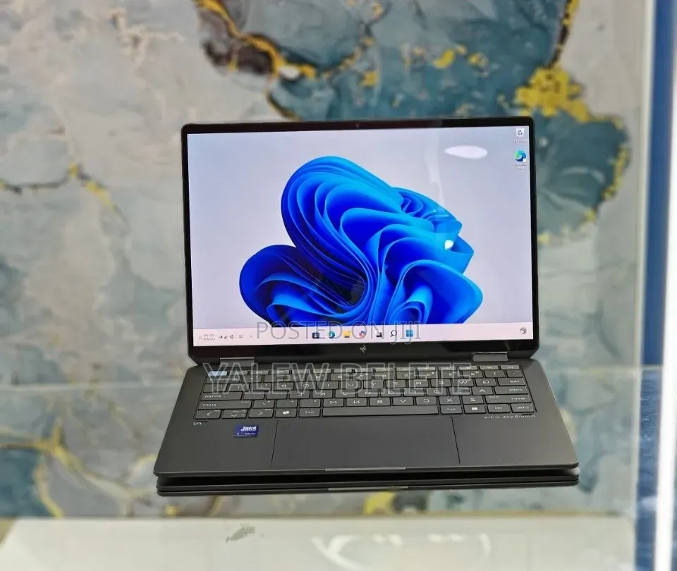 New Laptop HP OmniBook Ultra Flip 14" 16GB Intel Core Ultra 7 SSD 1T
