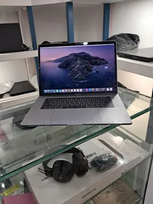 New Laptop Apple MacBook Pro 2019 32GB Intel Core i9 SSD 1T