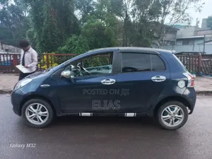 Toyota Yaris 2005 Blue