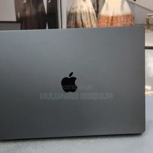 New Laptop Apple MacBook Pro 2021 M1 Max 64GB Apple M1 Max SSD 1T