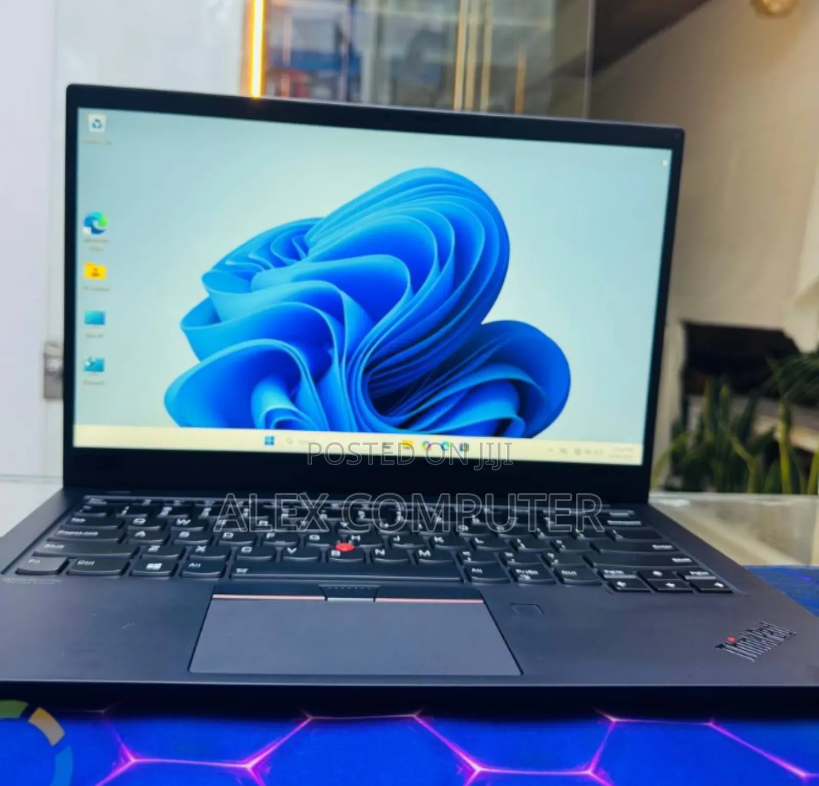 New Laptop Lenovo ThinkPad X1 Carbon 16GB Intel Core i7 SSD 512GB