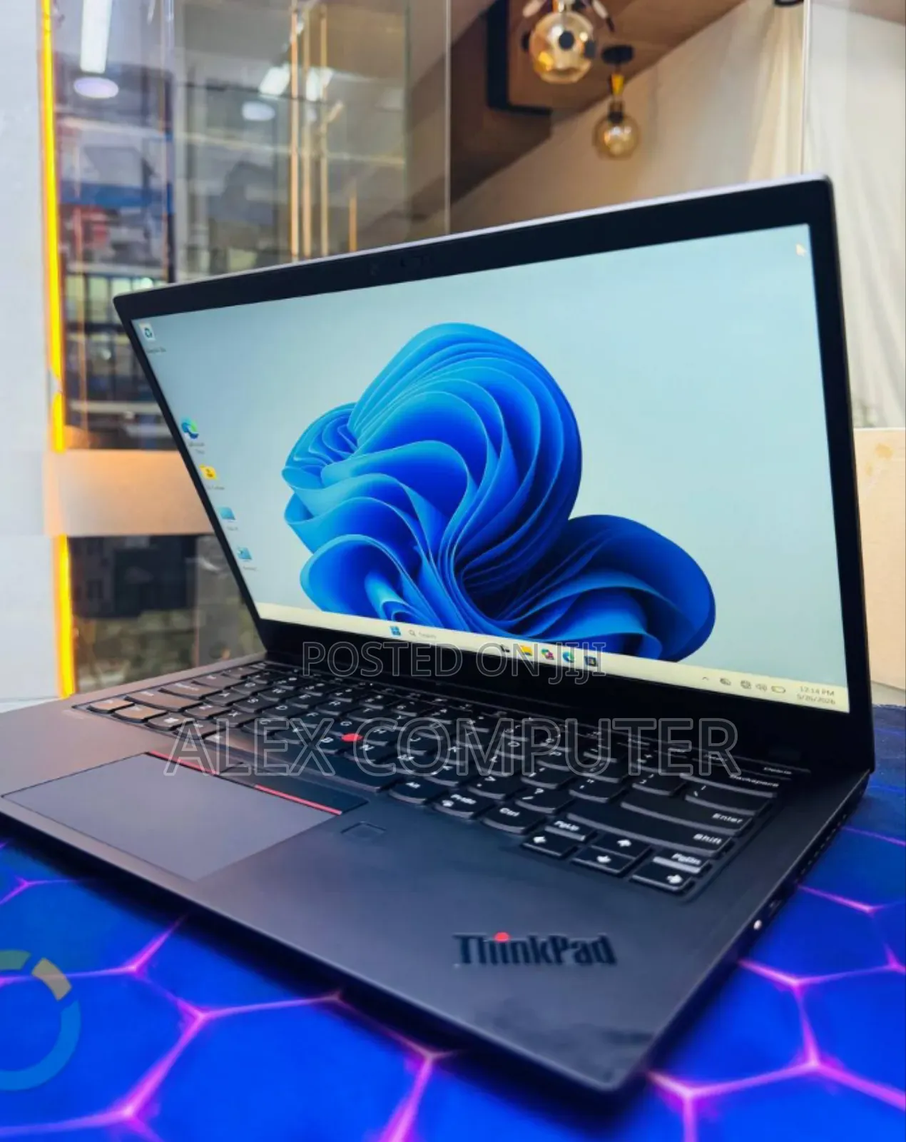 New Laptop Lenovo ThinkPad X1 Carbon 16GB Intel Core i7 SSD 512GB