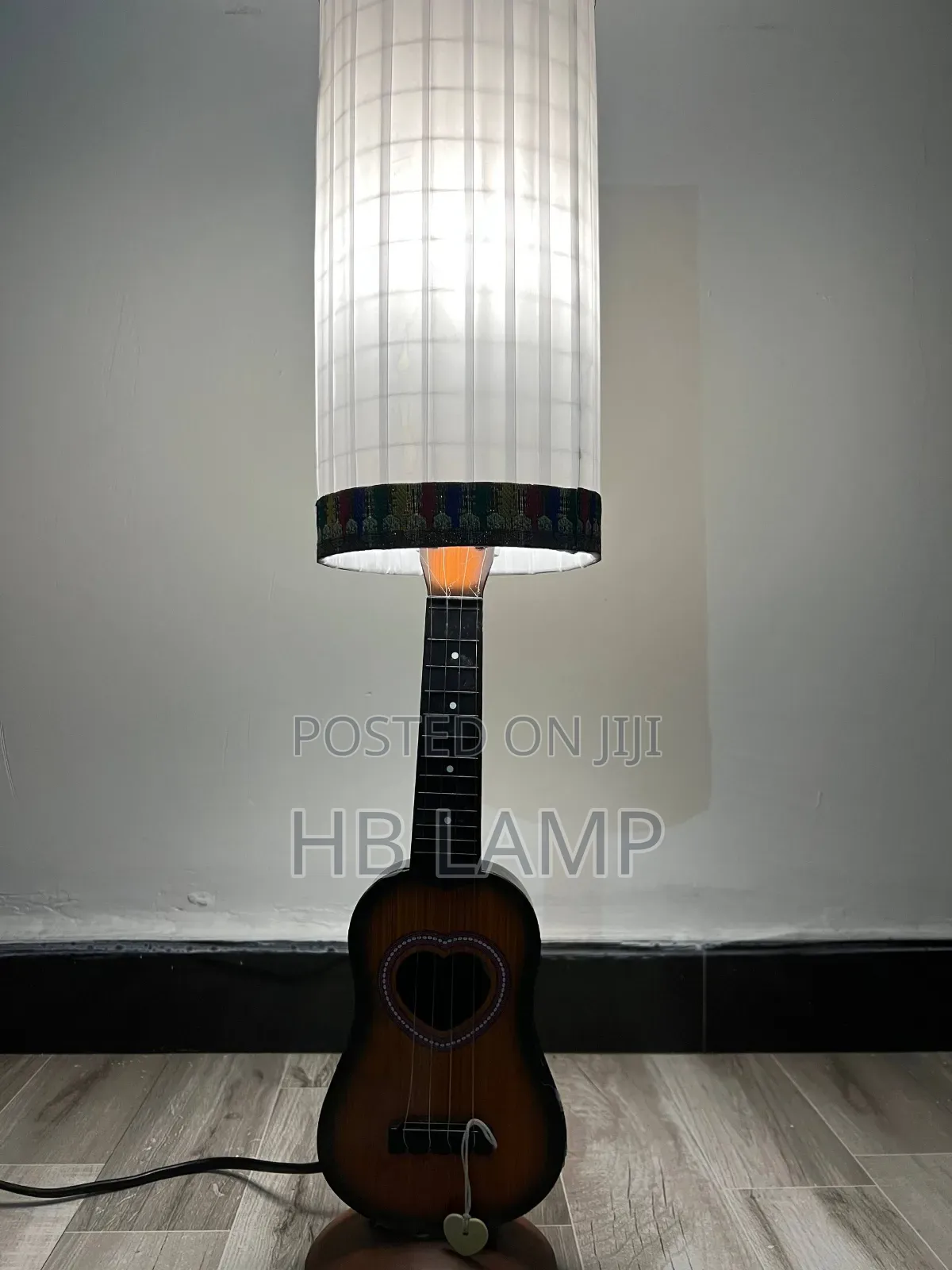 Guitar Table Lamp