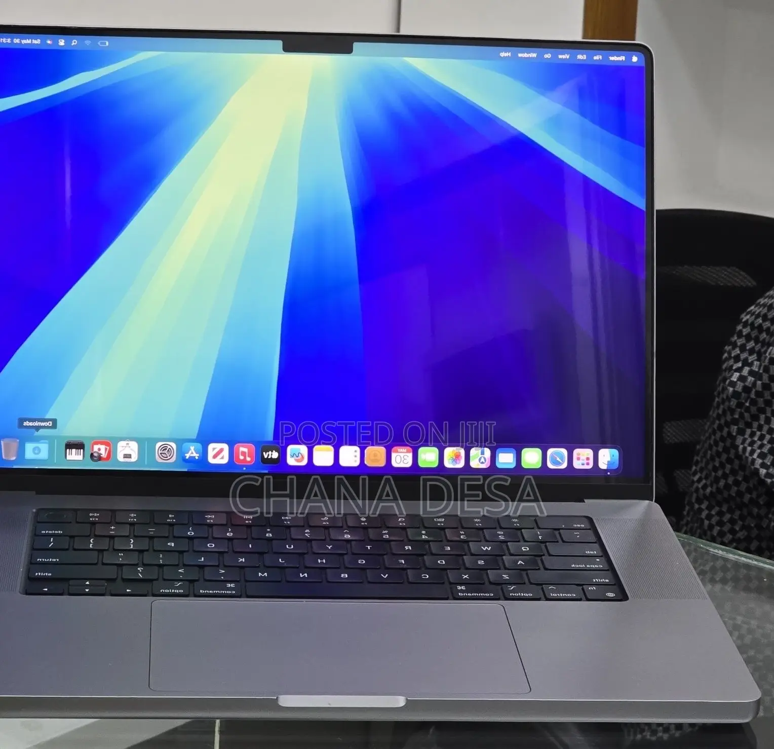 New Laptop Apple MacBook Pro 2021 M1 Max 32GB Apple M1 Pro SSD 512GB