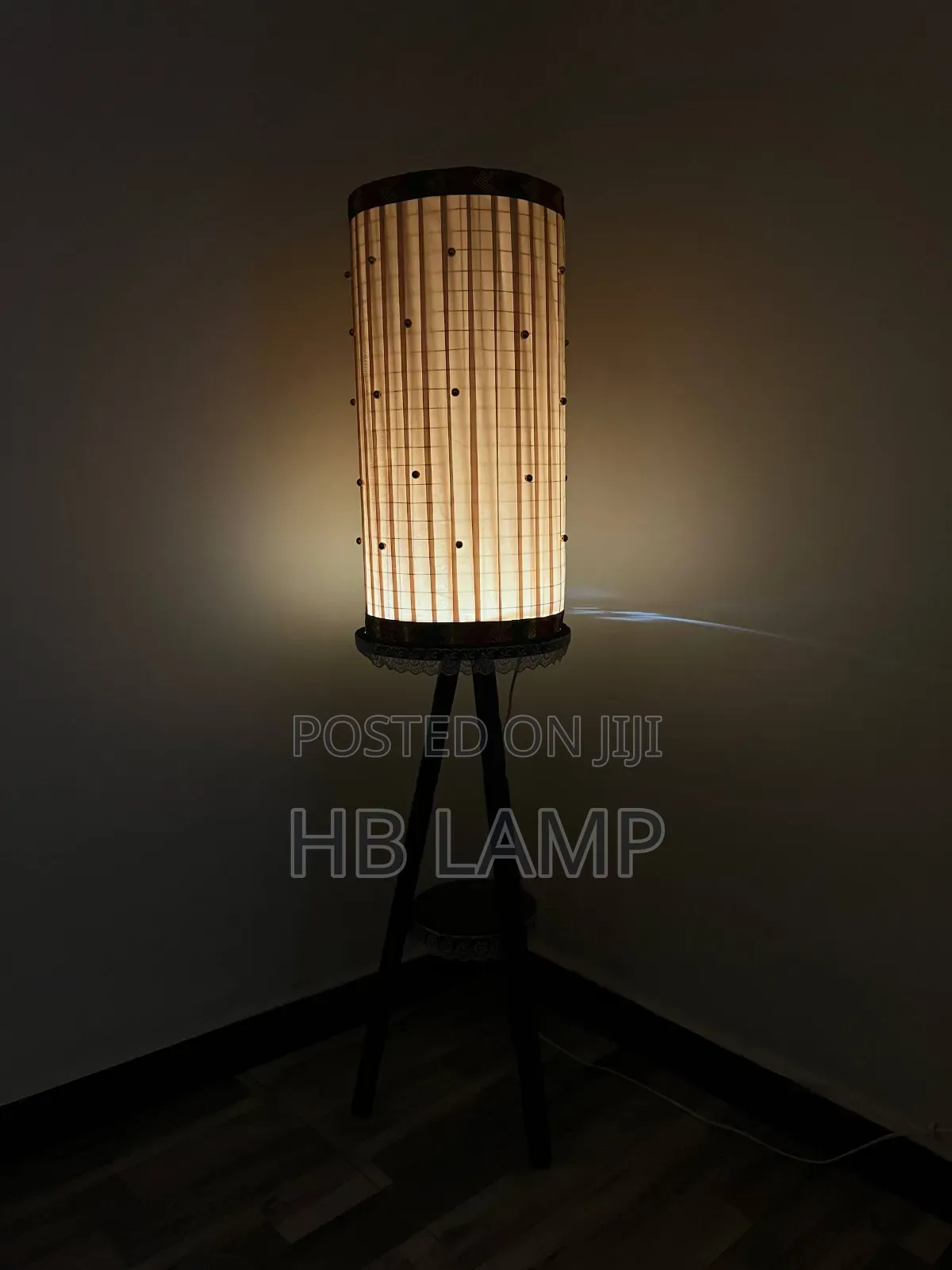 Hb Modern Handmade Tripod Lamp