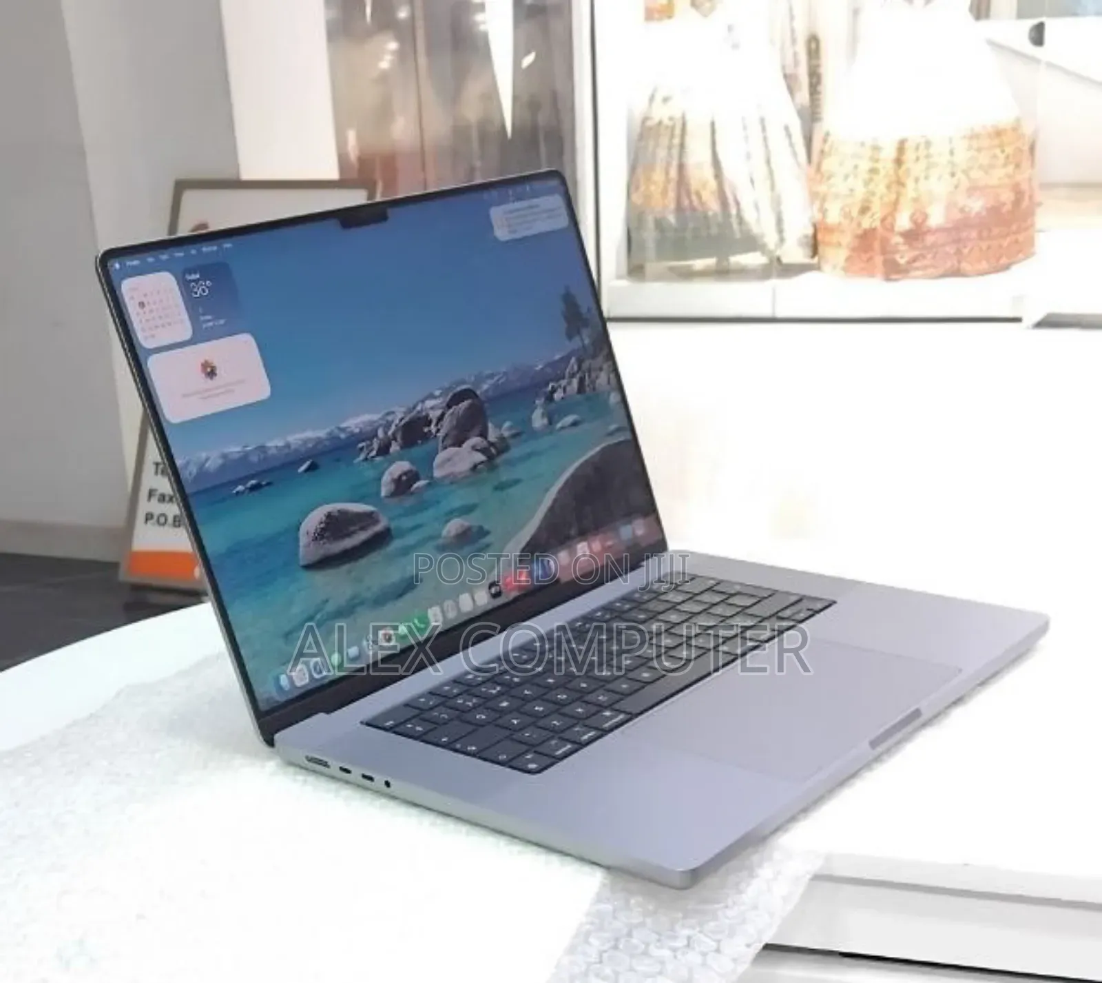 New Laptop Apple MacBook Pro 64GB Apple M1 Max SSD 1T