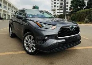 Toyota Highlander Hybrid Limited AWD 2024 Gray