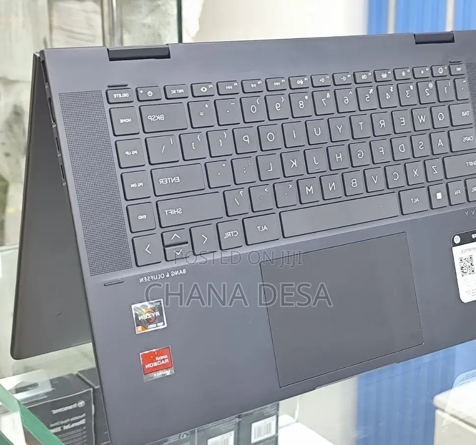 New Laptop HP Envy X360 8GB AMD Ryzen 5 SSD 256GB
