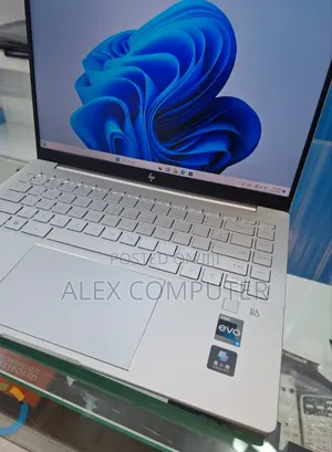 New Laptop HP Pavilion 14 16GB Intel Core i5 SSD 1T