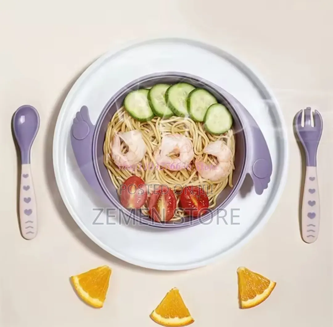 Baby Feeding Suction Bowl Set With Divider Plate Cutlery