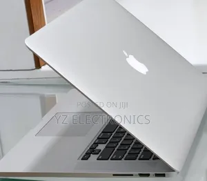New Laptop Apple MacBook Pro 2015 16GB Intel Core i7 SSD 512GB