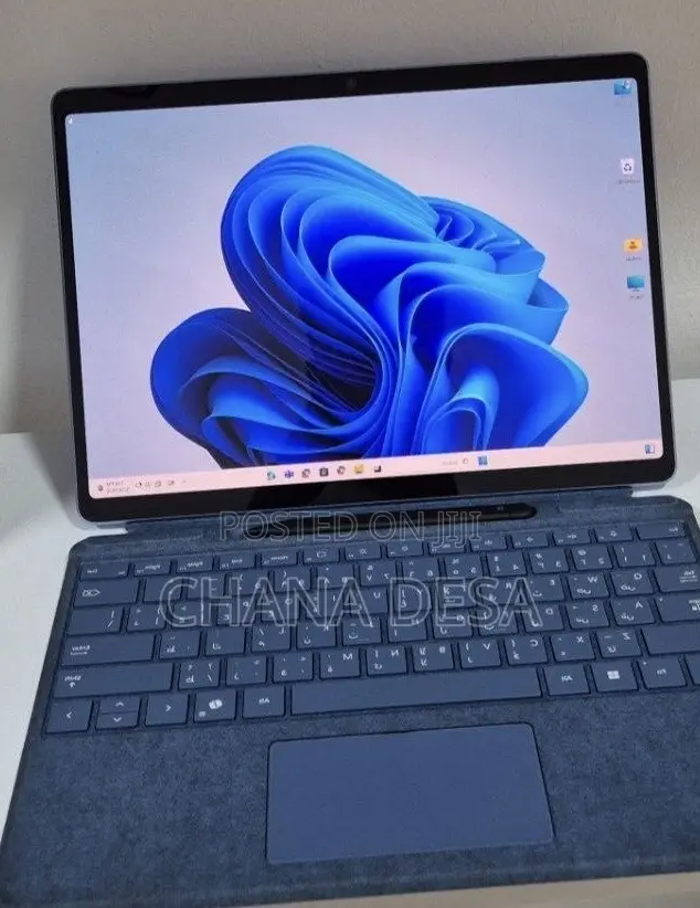 New Microsoft Surface Pro 11th Edition, a Copilot+ PC 16GB SSD 512GB